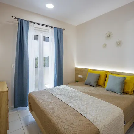 Sofia'S Apts Limenas Chersonisou Exterior foto